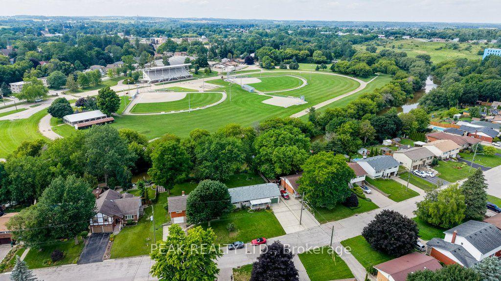 Photo 41 of 88 Riverside Drive, Wilmot, New Hamburg — HOMEH