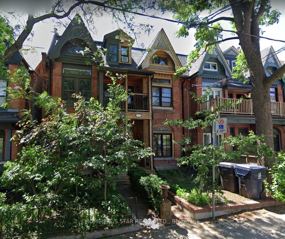 Photo of Unit Apt 1, 160 Beaconsfield Avenue