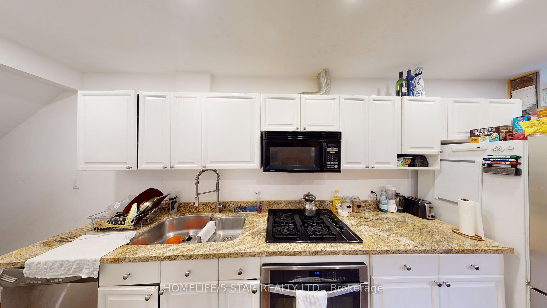 Photo 2 of Unit Apt 1, 160 Beaconsfield Avenue, Toronto, Little Portugal — HOMEH