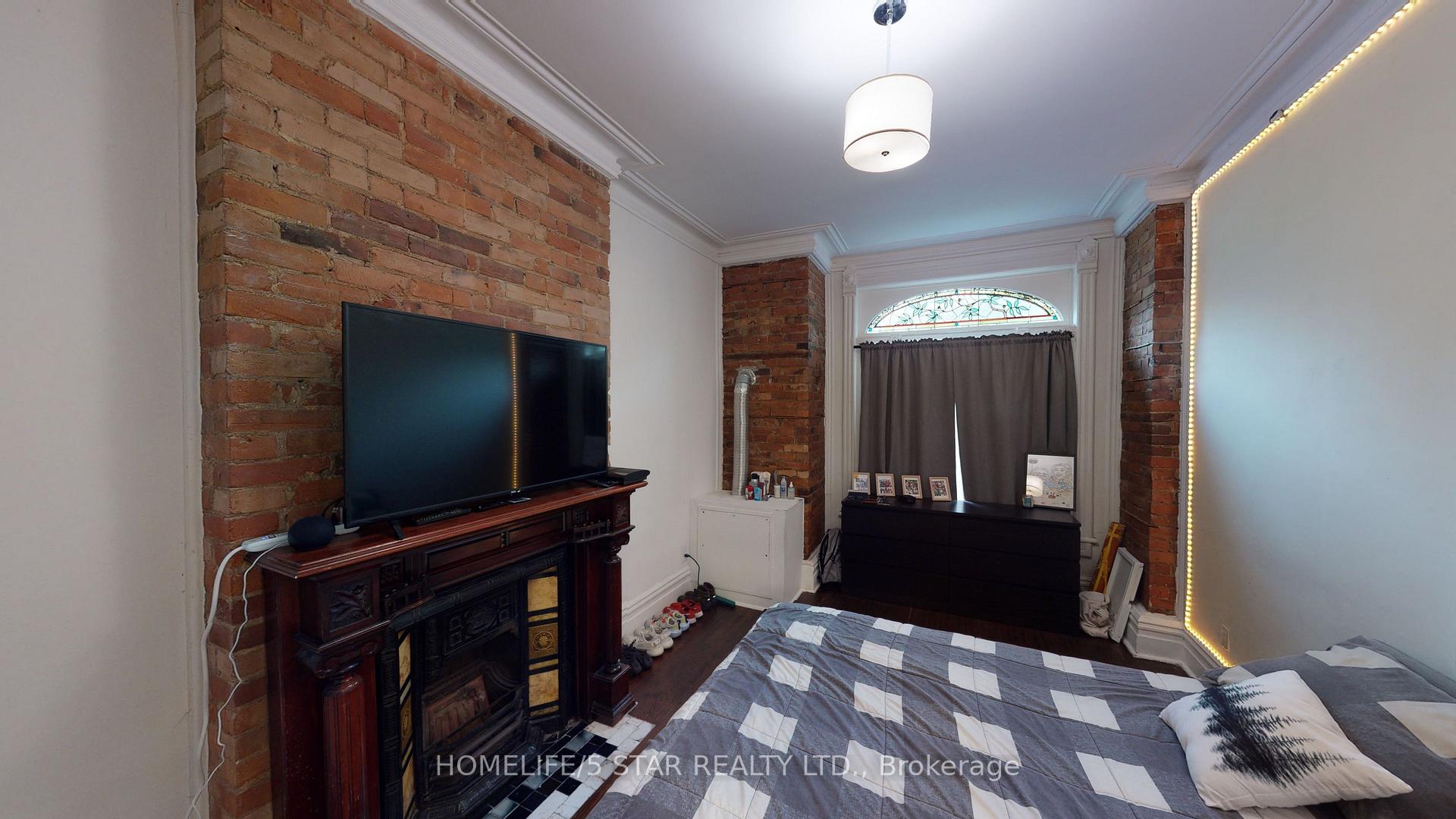 Photo 6 of Unit Apt 1, 160 Beaconsfield Avenue, Toronto, Little Portugal — HOMEH