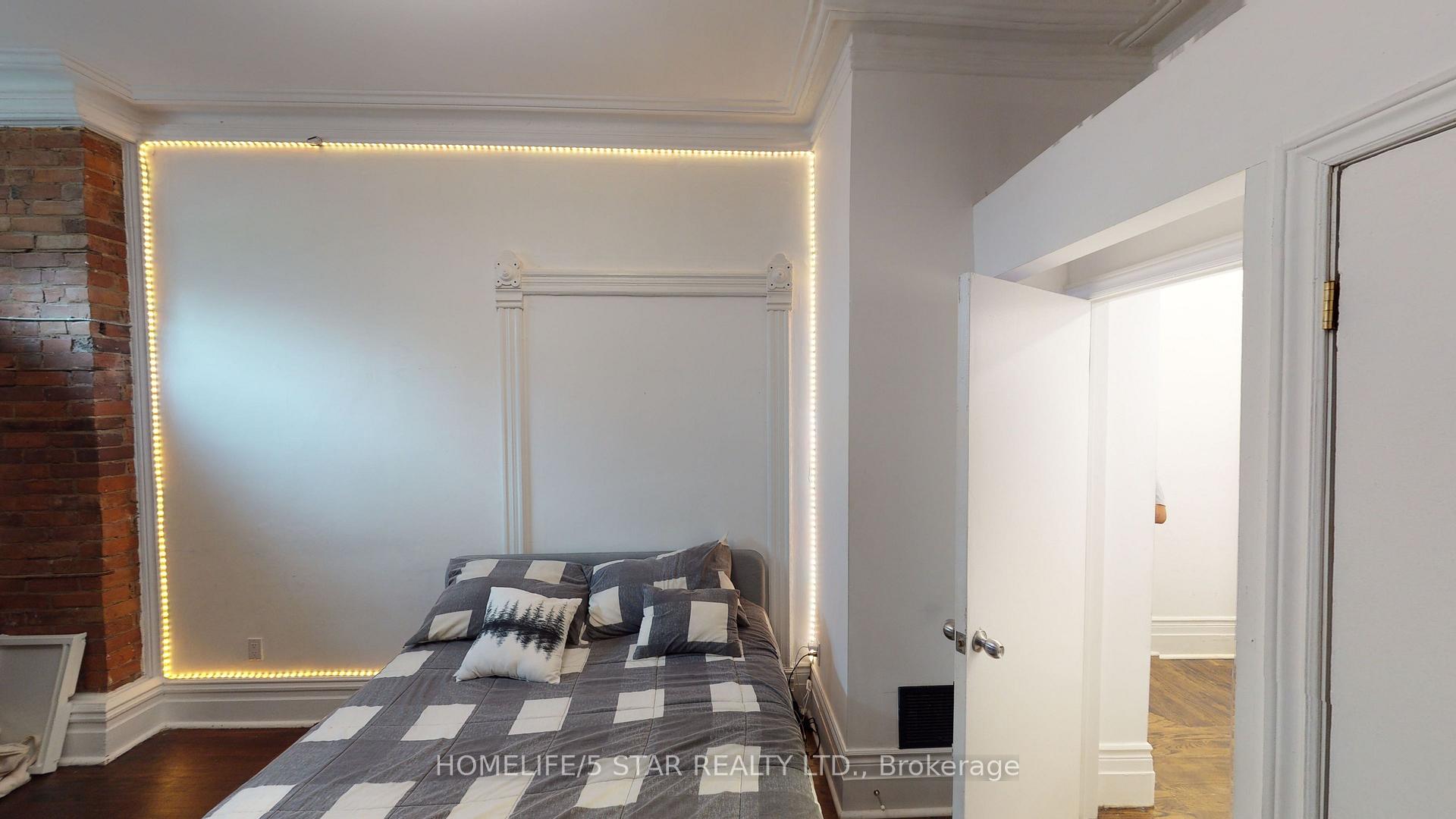 Photo 7 of Unit Apt 1, 160 Beaconsfield Avenue, Toronto, Little Portugal — HOMEH