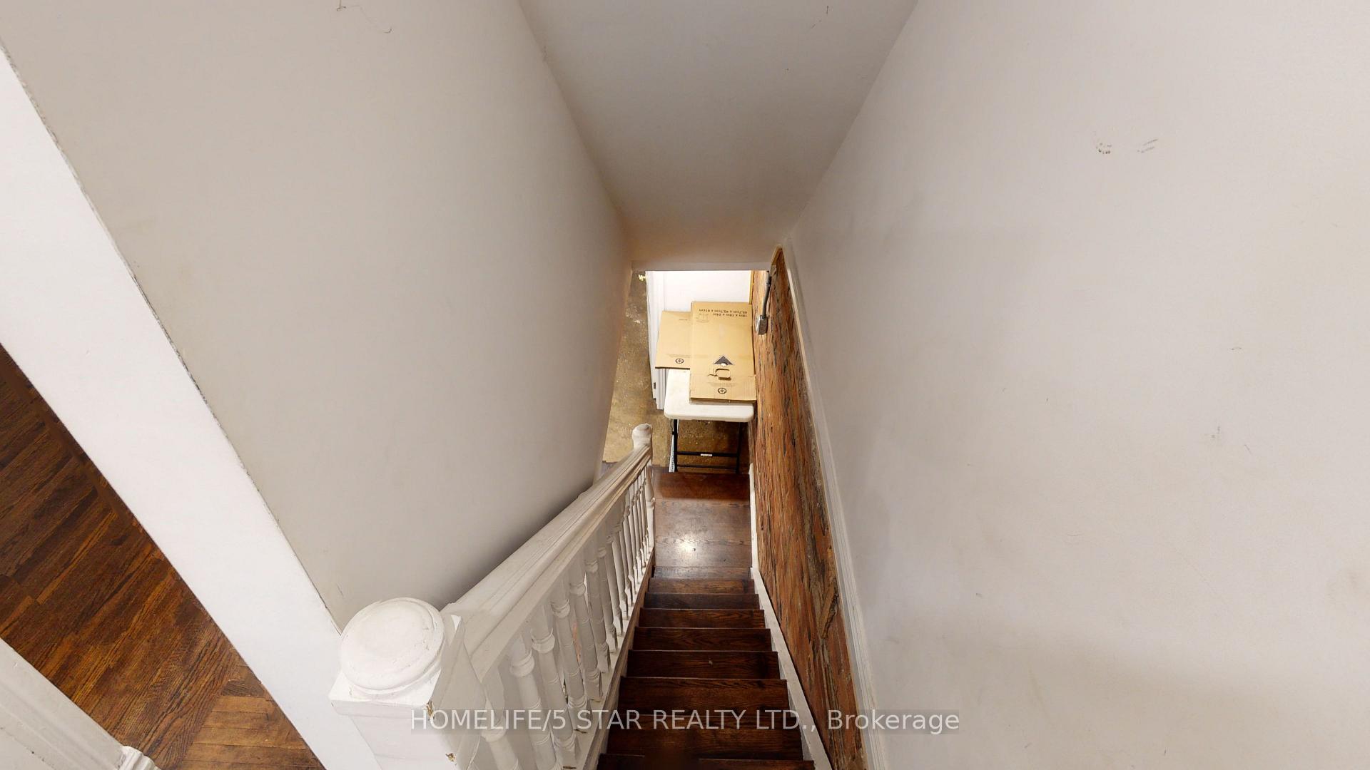 Photo 10 of Unit Apt 1, 160 Beaconsfield Avenue, Toronto, Little Portugal — HOMEH