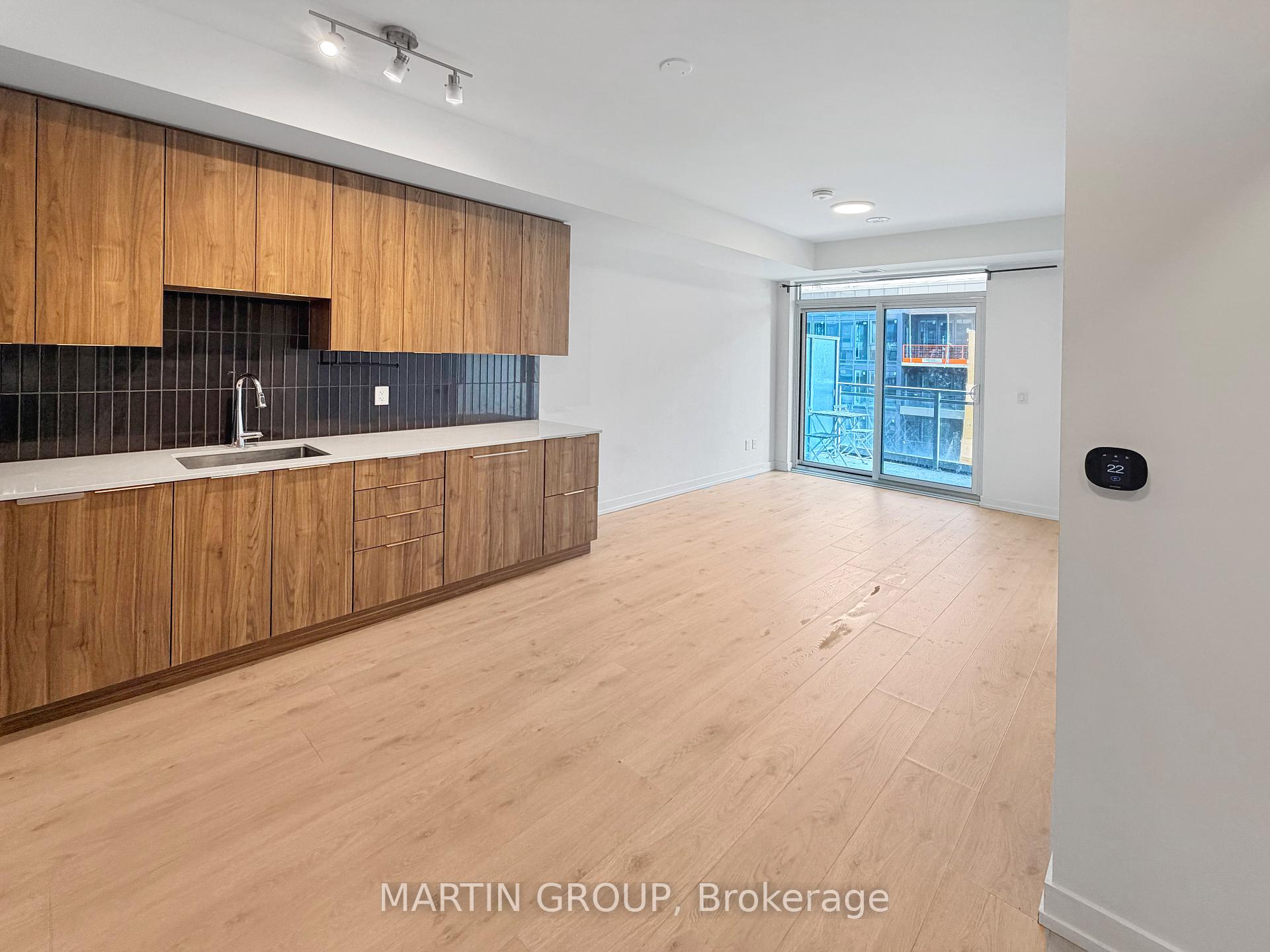 Photo 2 of Unit 519, 2501 Saw Whet Boulevard, Oakville, Glen Abbey — HOMEH