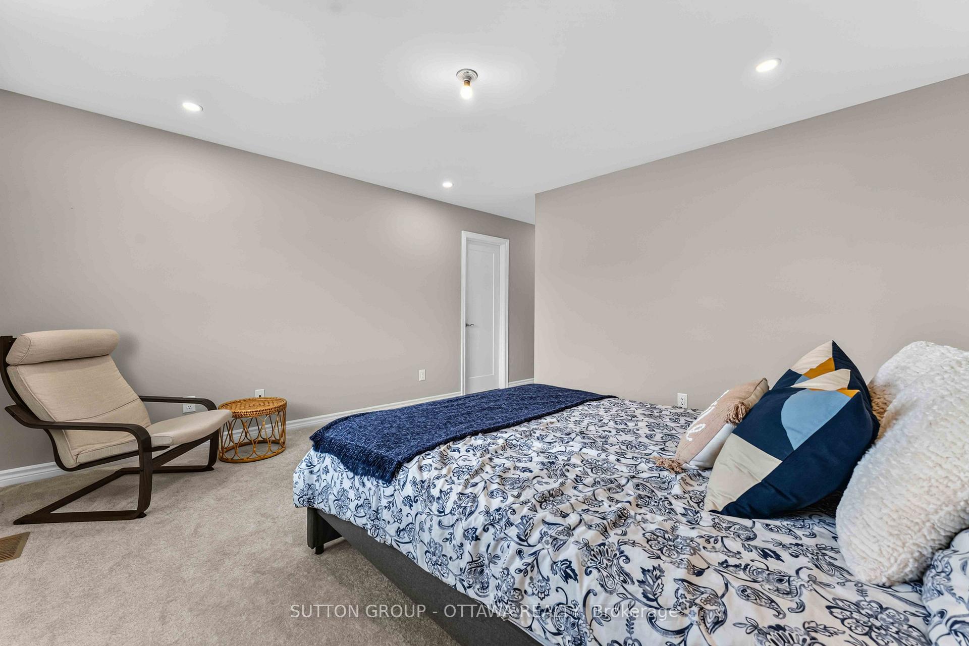 Photo 30 of 221 Tim Sheehan Place, Ottawa, Kanata - Emerald Meadows/Trailwest — HOMEH
