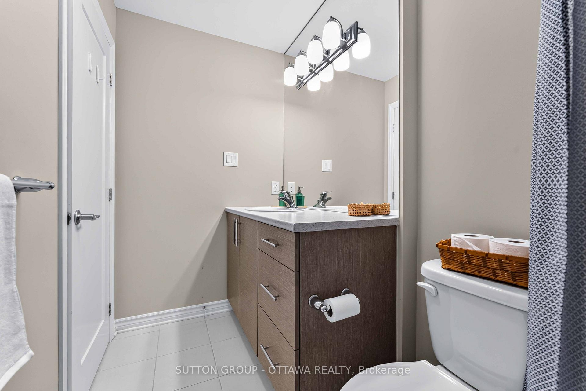 Photo 35 of 221 Tim Sheehan Place, Ottawa, Kanata - Emerald Meadows/Trailwest — HOMEH