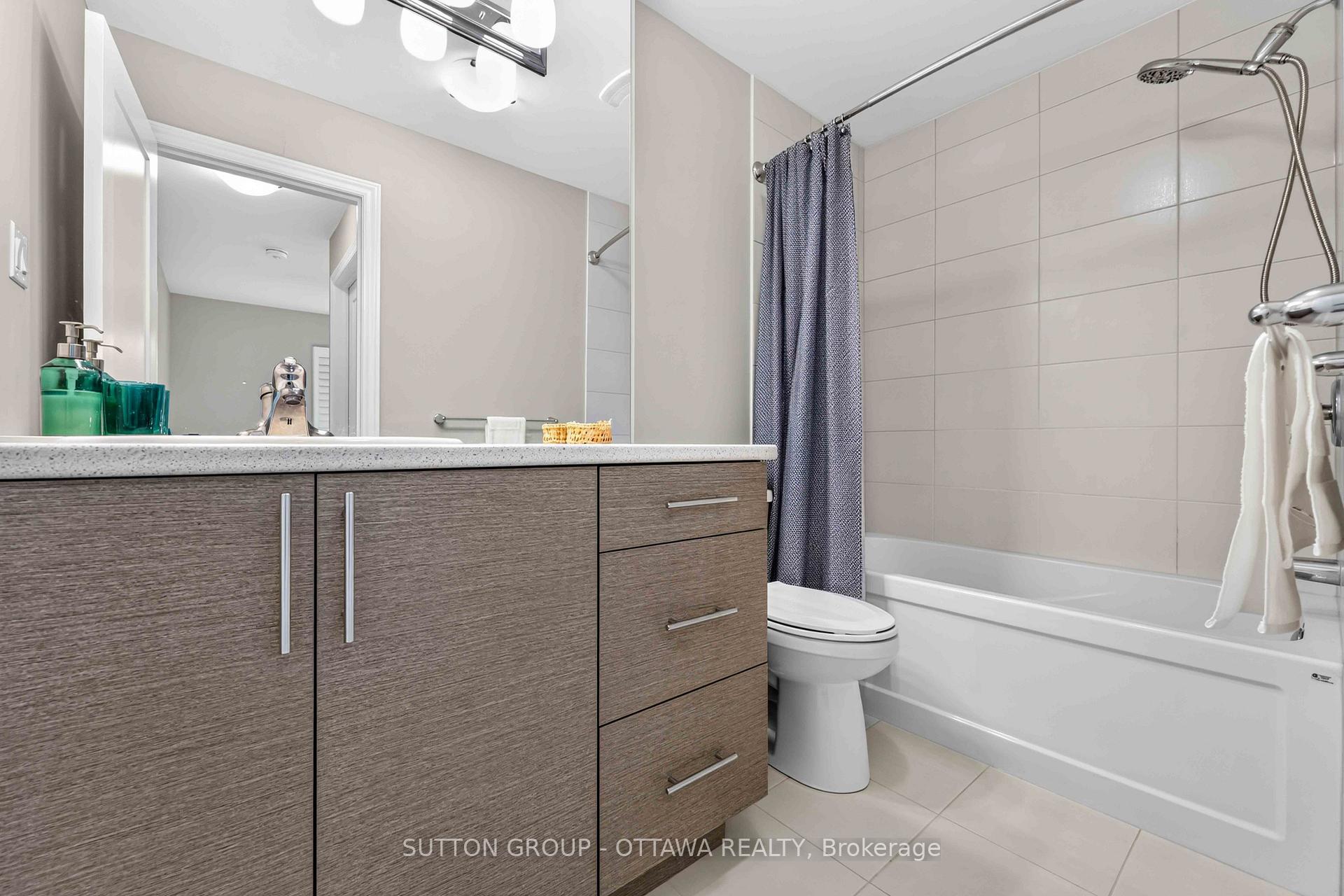 Photo 36 of 221 Tim Sheehan Place, Ottawa, Kanata - Emerald Meadows/Trailwest — HOMEH