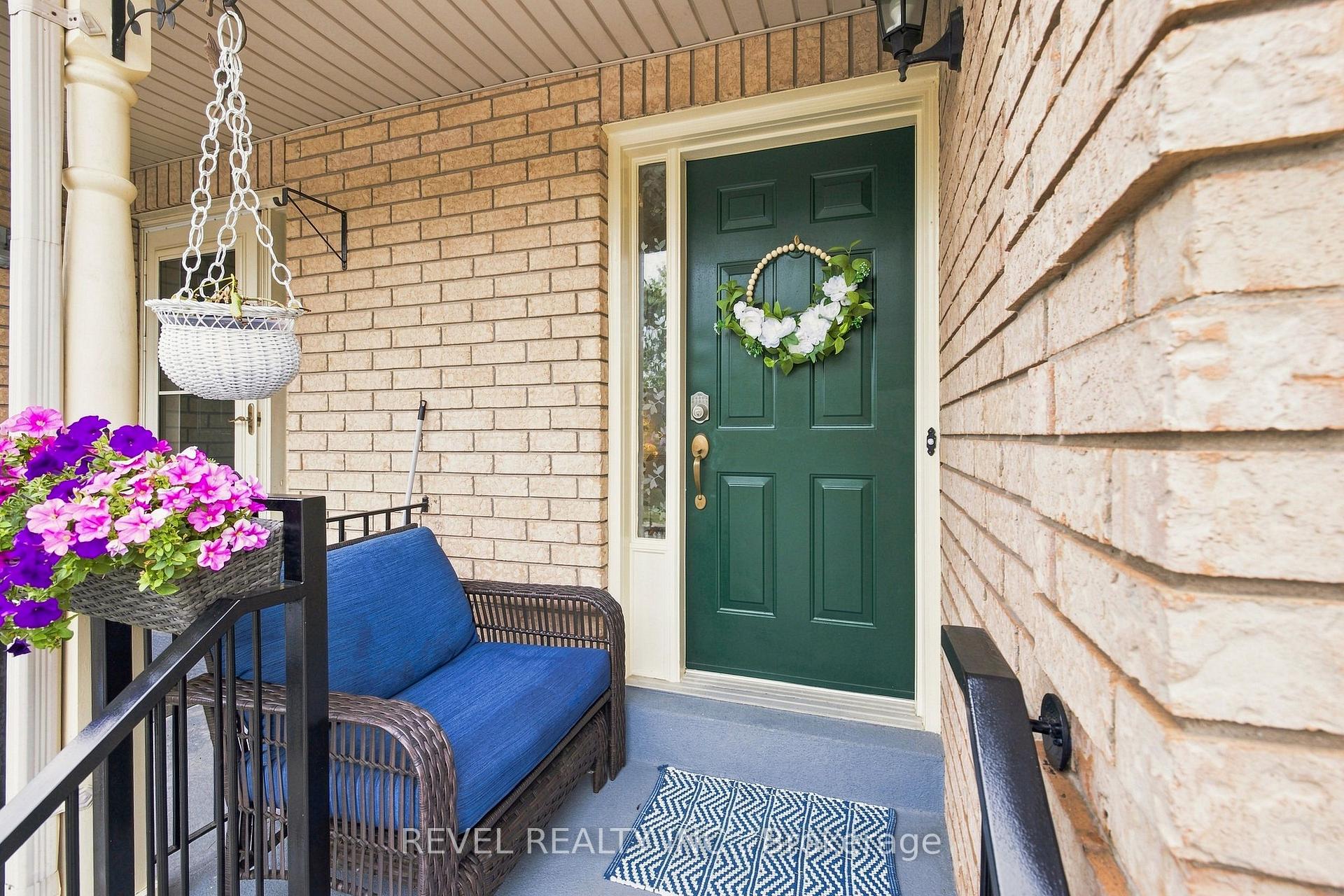 Photo 3 of Unit 89, 2 Sir Lou Drive, Brampton, Fletcher's Creek South — HOMEH
