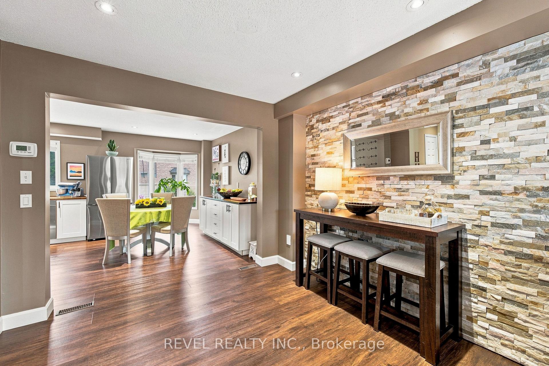 Photo 11 of Unit 89, 2 Sir Lou Drive, Brampton, Fletcher's Creek South — HOMEH