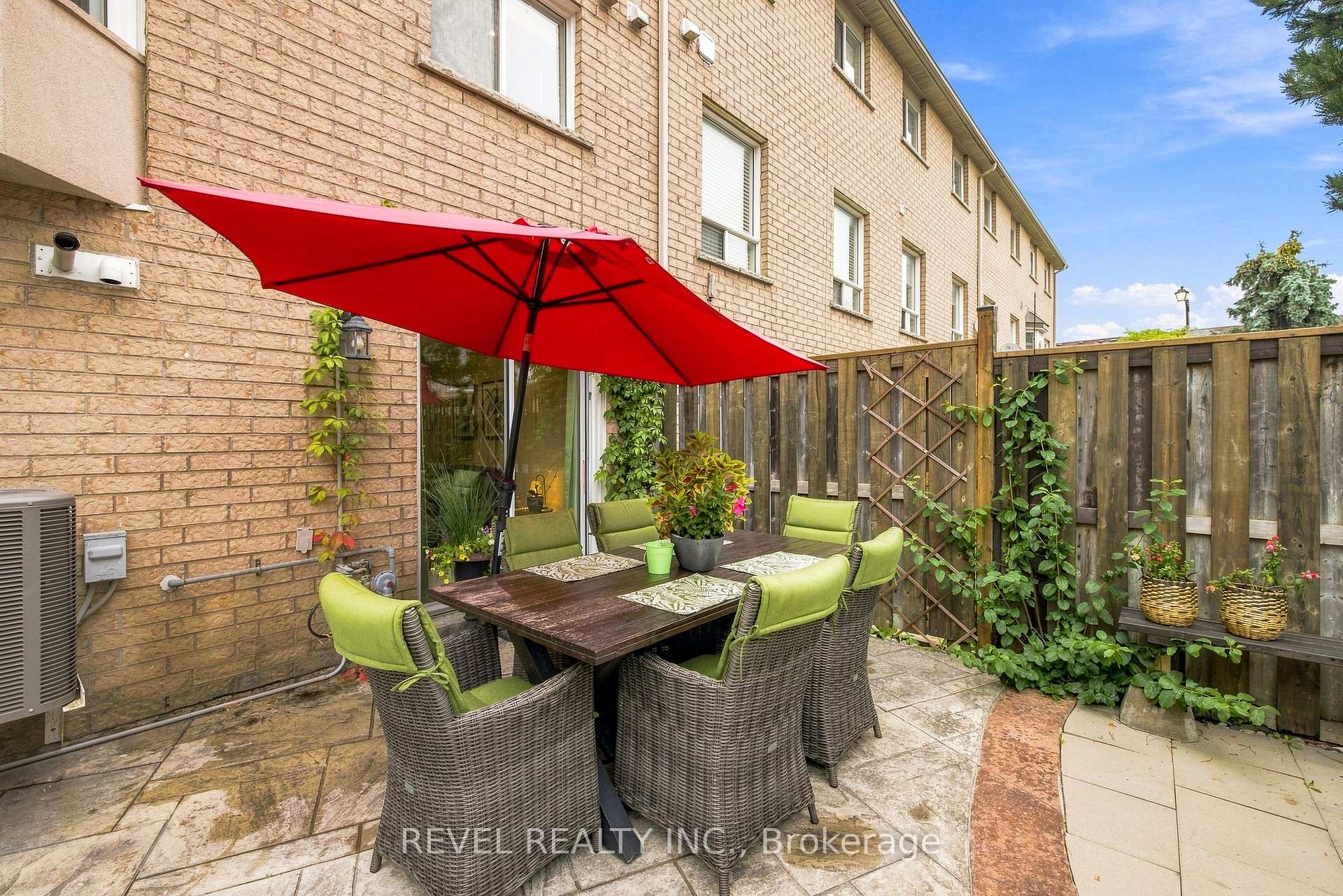 Photo 38 of Unit 89, 2 Sir Lou Drive, Brampton, Fletcher's Creek South — HOMEH