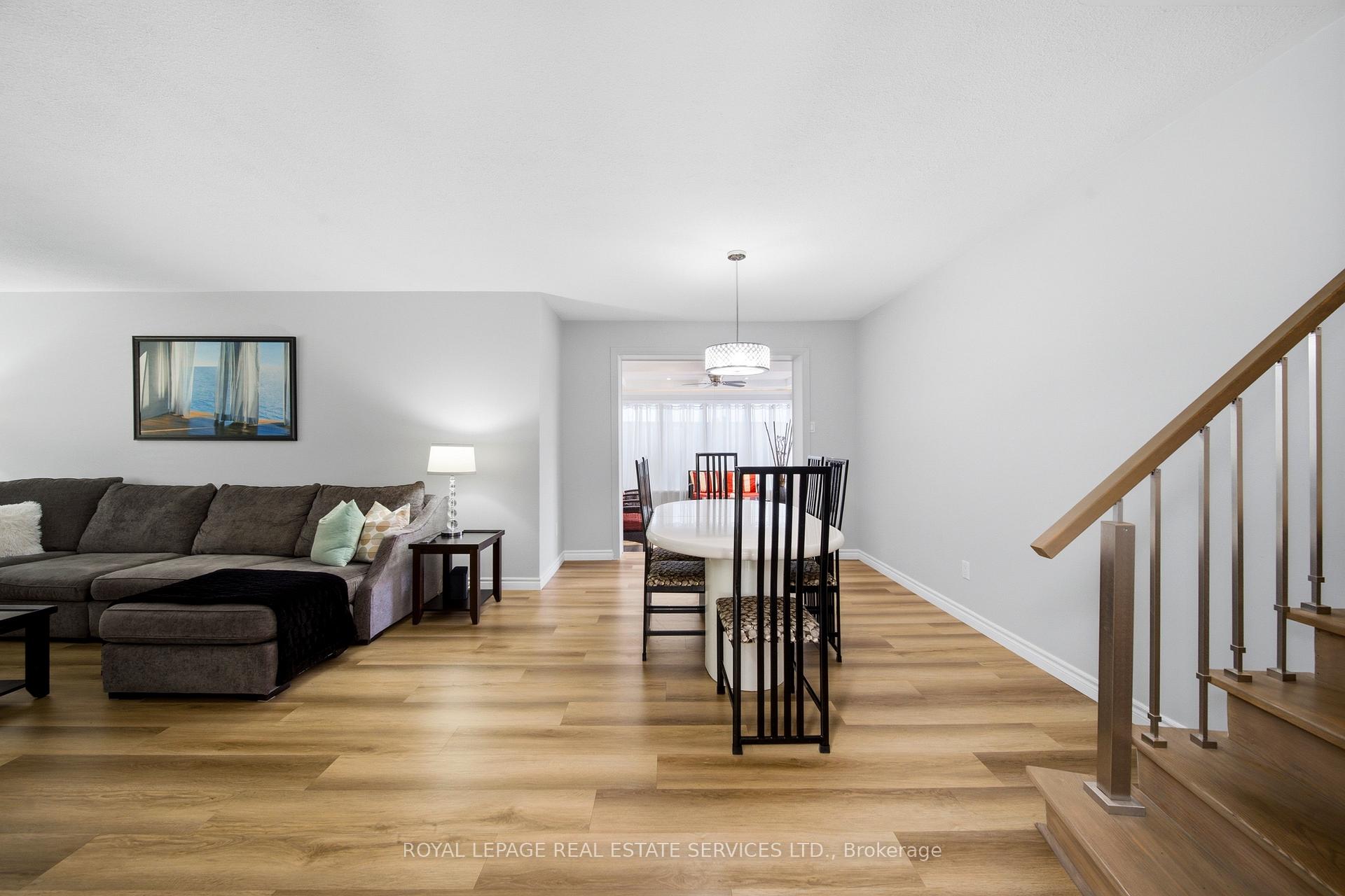 Photo 17 of 127 Redgrave Drive, Etobicoke, Willowridge-Martingrove-Richview — HOMEH