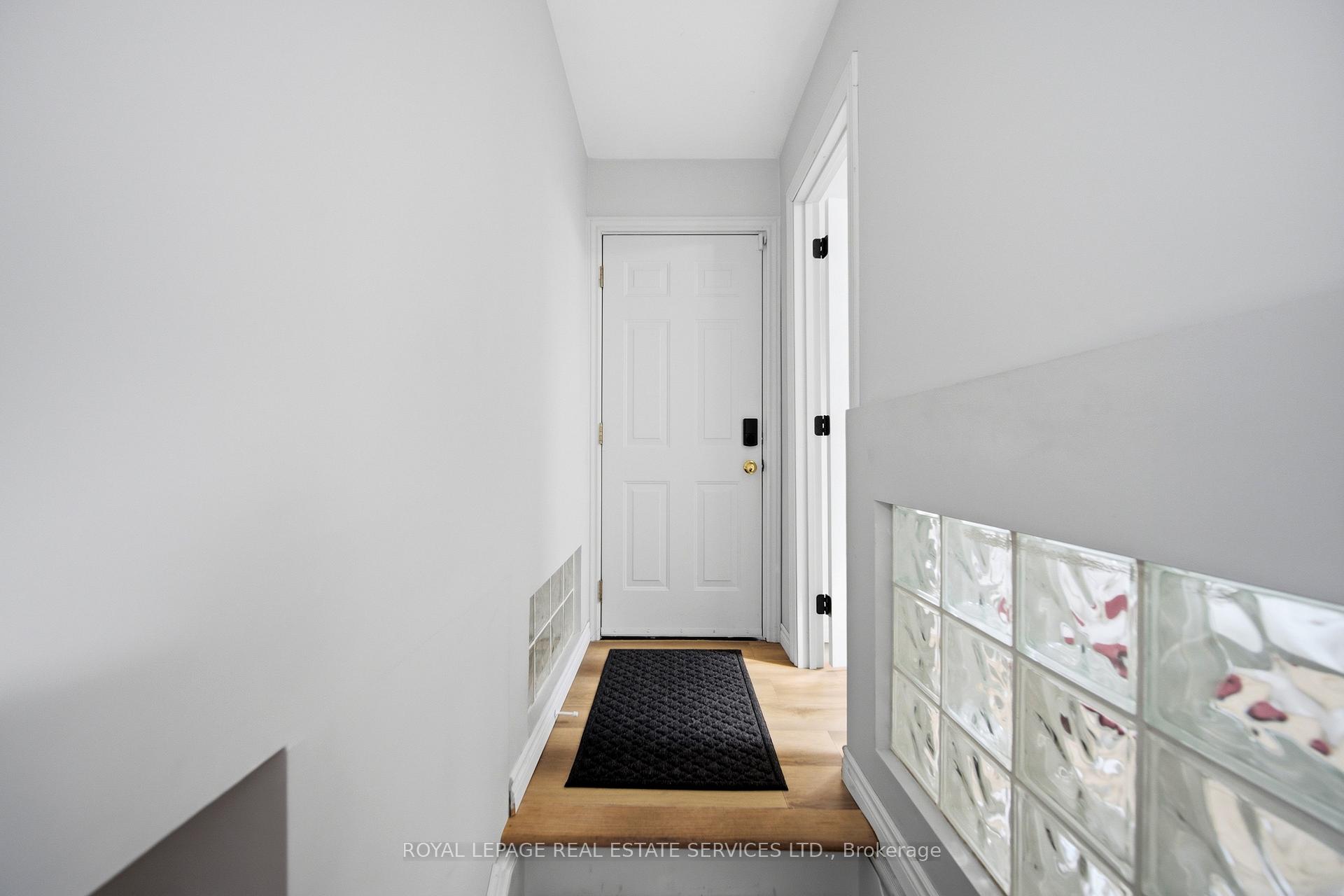 Photo 35 of 127 Redgrave Drive, Etobicoke, Willowridge-Martingrove-Richview — HOMEH