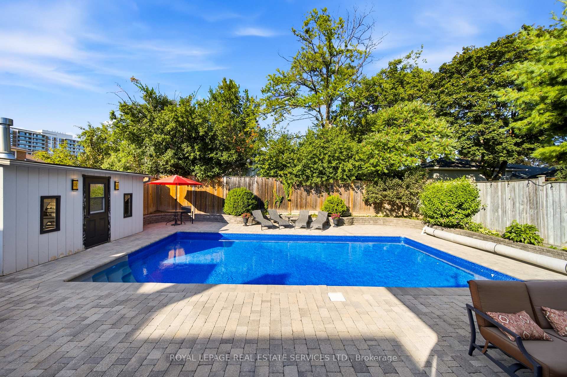 Photo 44 of 127 Redgrave Drive, Etobicoke, Willowridge-Martingrove-Richview — HOMEH