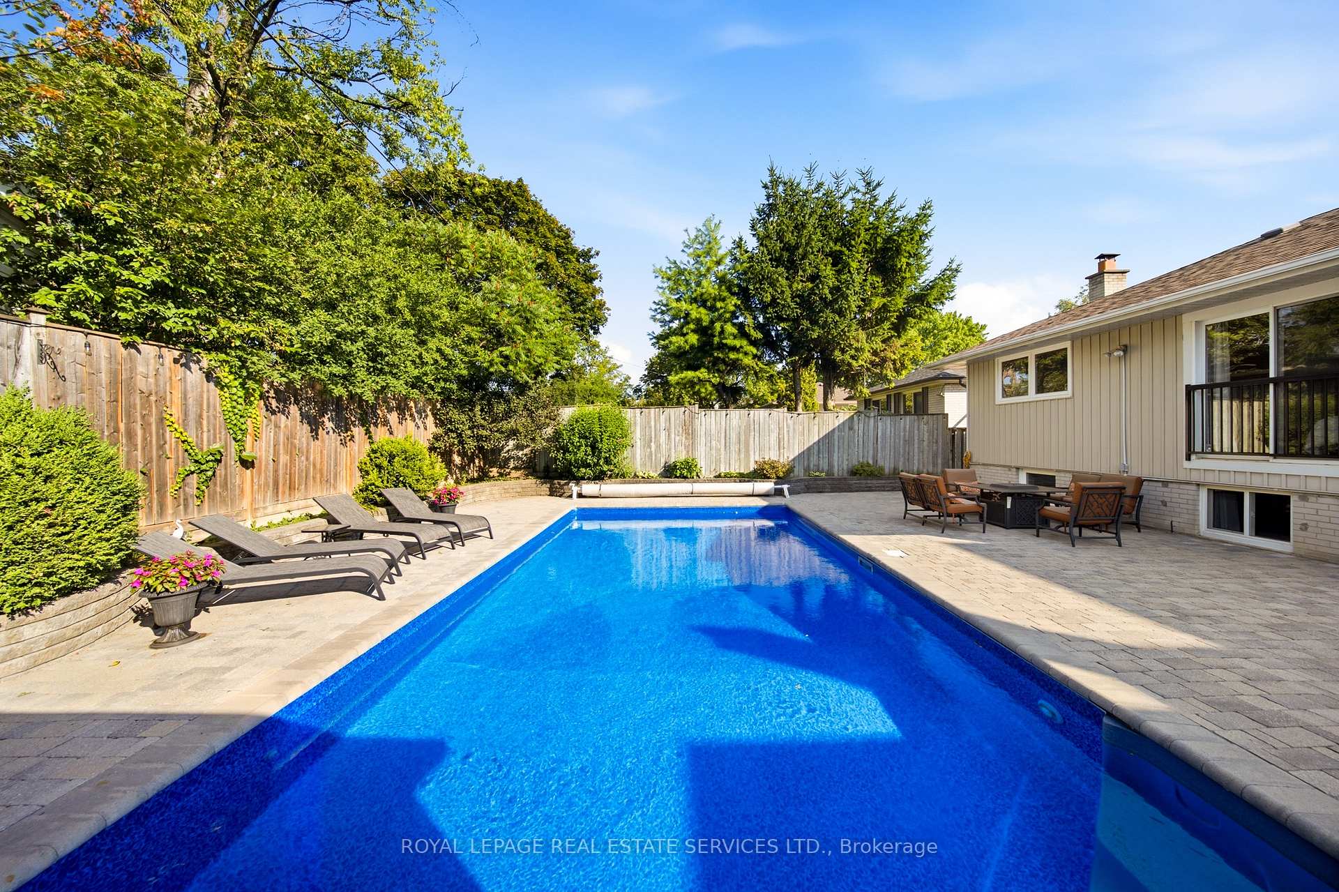 Photo 45 of 127 Redgrave Drive, Etobicoke, Willowridge-Martingrove-Richview — HOMEH
