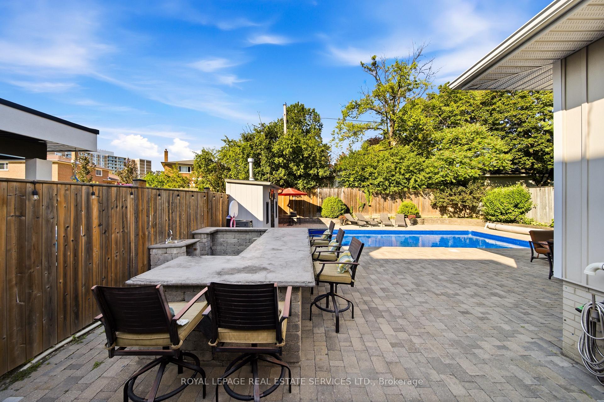Photo 48 of 127 Redgrave Drive, Etobicoke, Willowridge-Martingrove-Richview — HOMEH