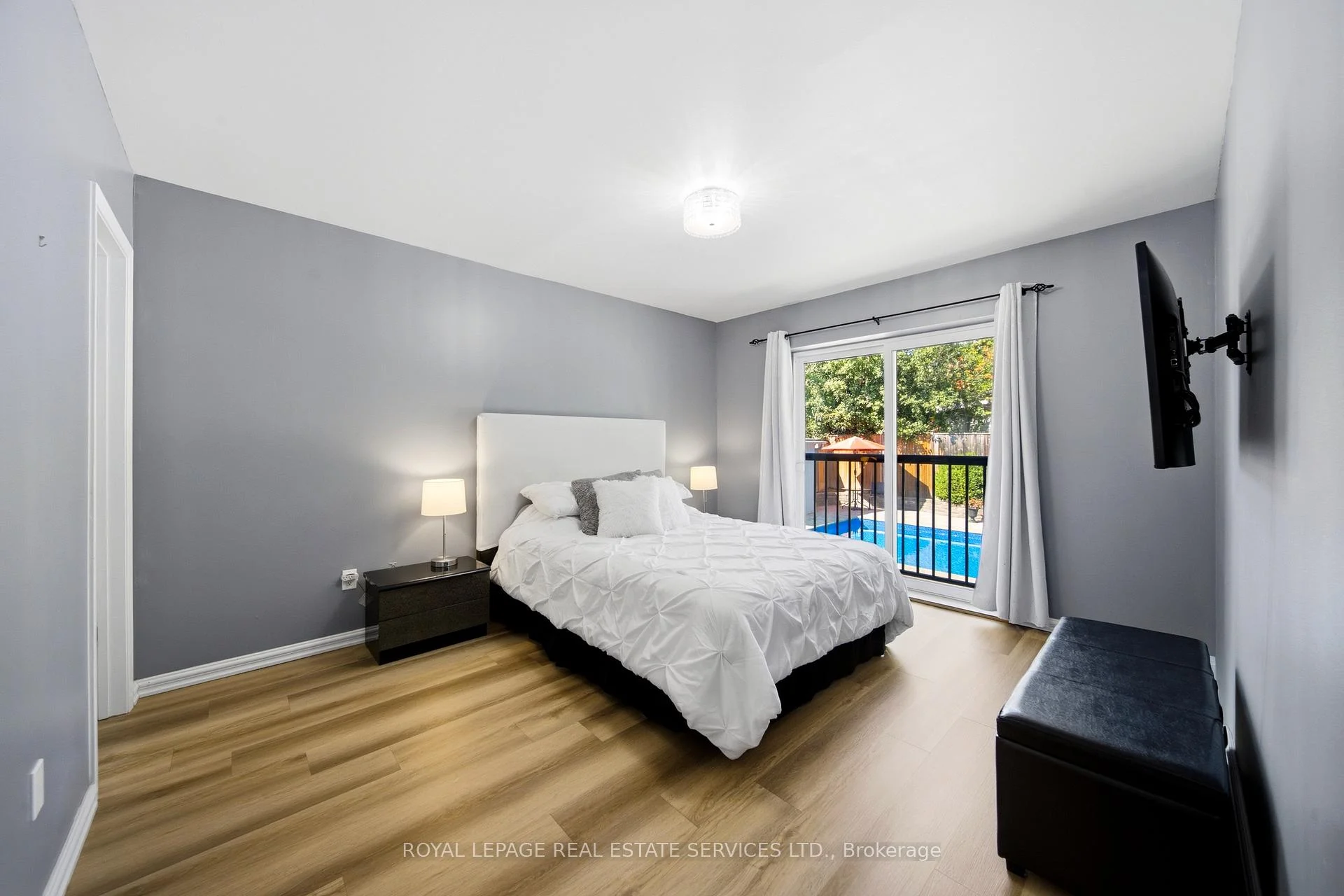 Photo 27 of 127 Redgrave Drive, Etobicoke, Willowridge-Martingrove-Richview — HOMEH