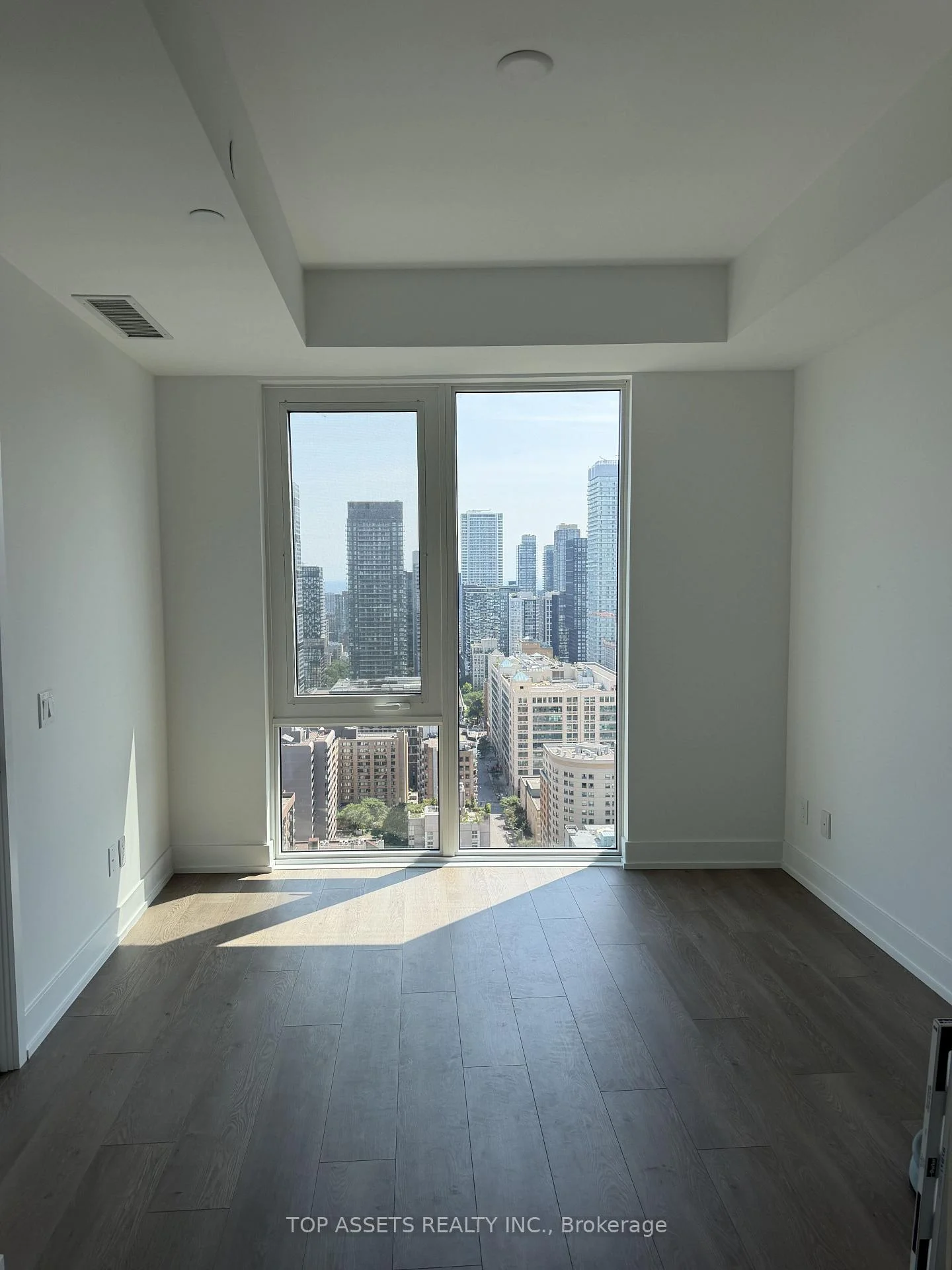 Photo 4 of Unit 3002, 308 Jarvis Street, Toronto, Church-Yonge Corridor — HOMEH