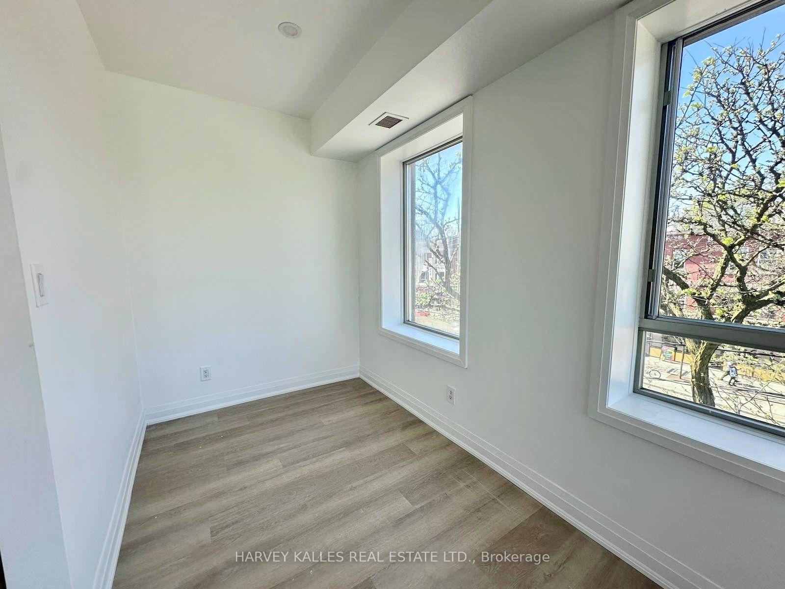 Photo 6 of Unit 4, 409 College Street, Toronto, Palmerston-Little Italy — HOMEH