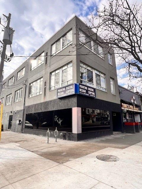 Photo 14 of Unit 4, 409 College Street, Toronto, Palmerston-Little Italy — HOMEH