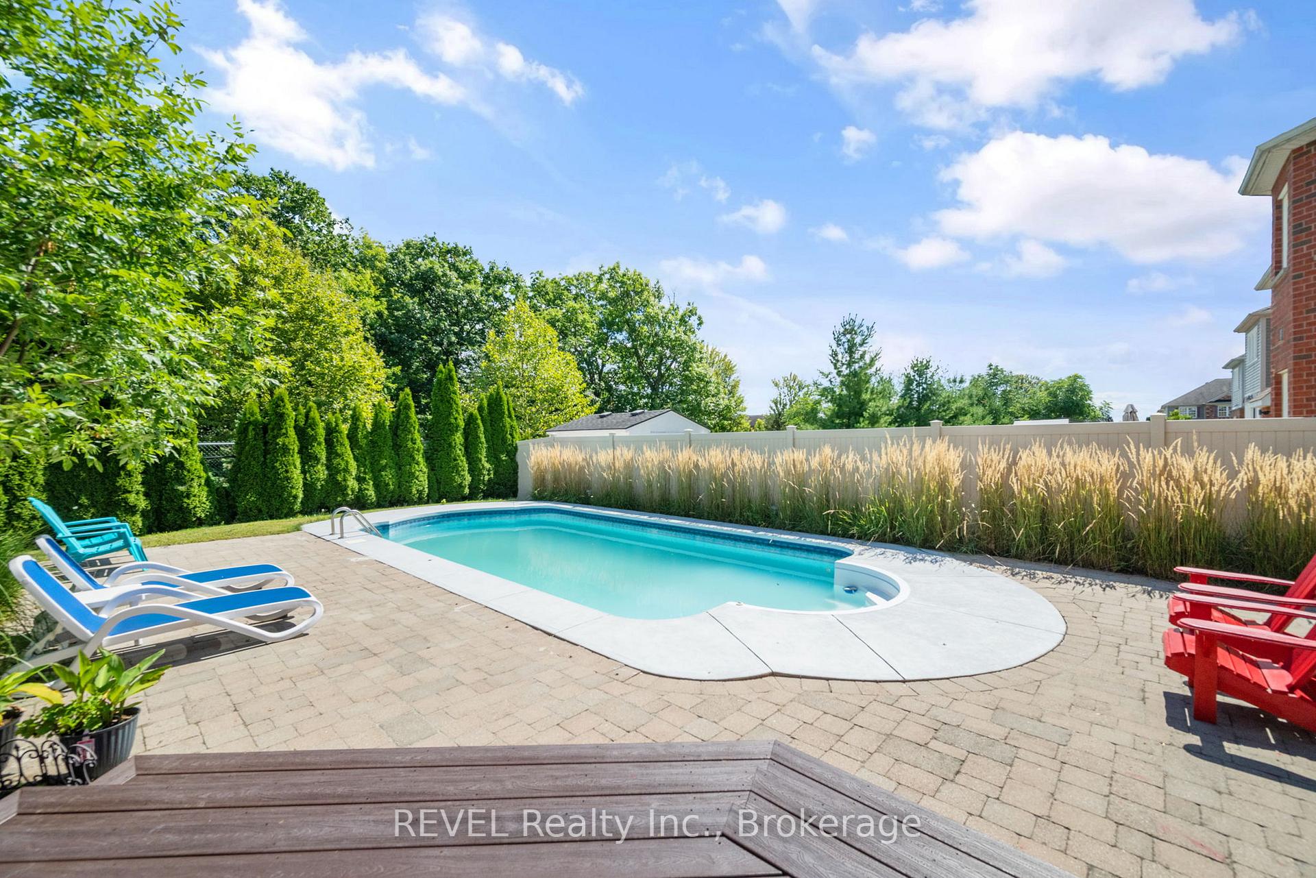 Photo 5 of 6440 St. Michael Avenue, Niagara Falls, Forestview — HOMEH