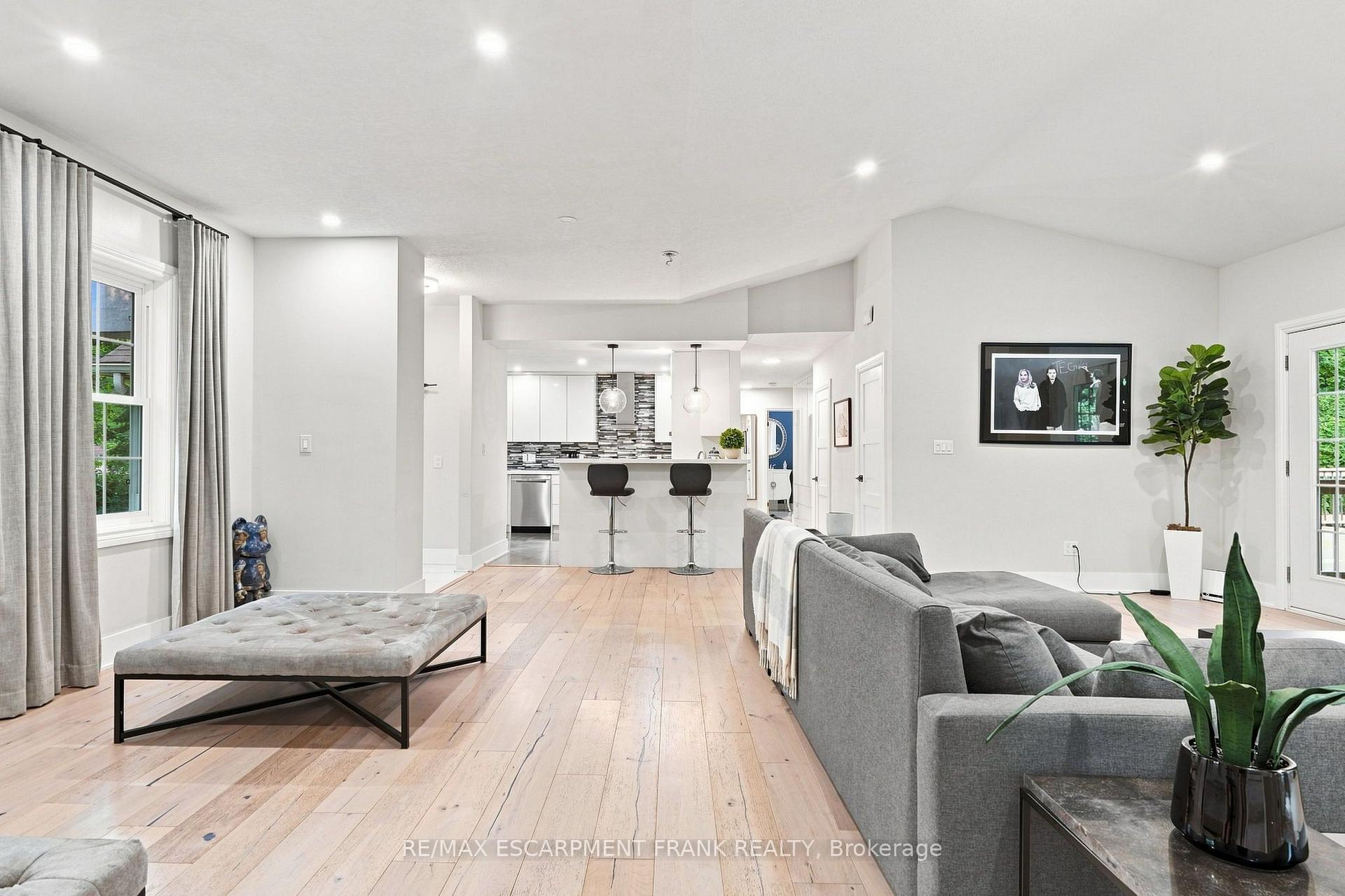 Photo 12 of 110 Old Ancaster Road, Hamilton, Dundas — HOMEH