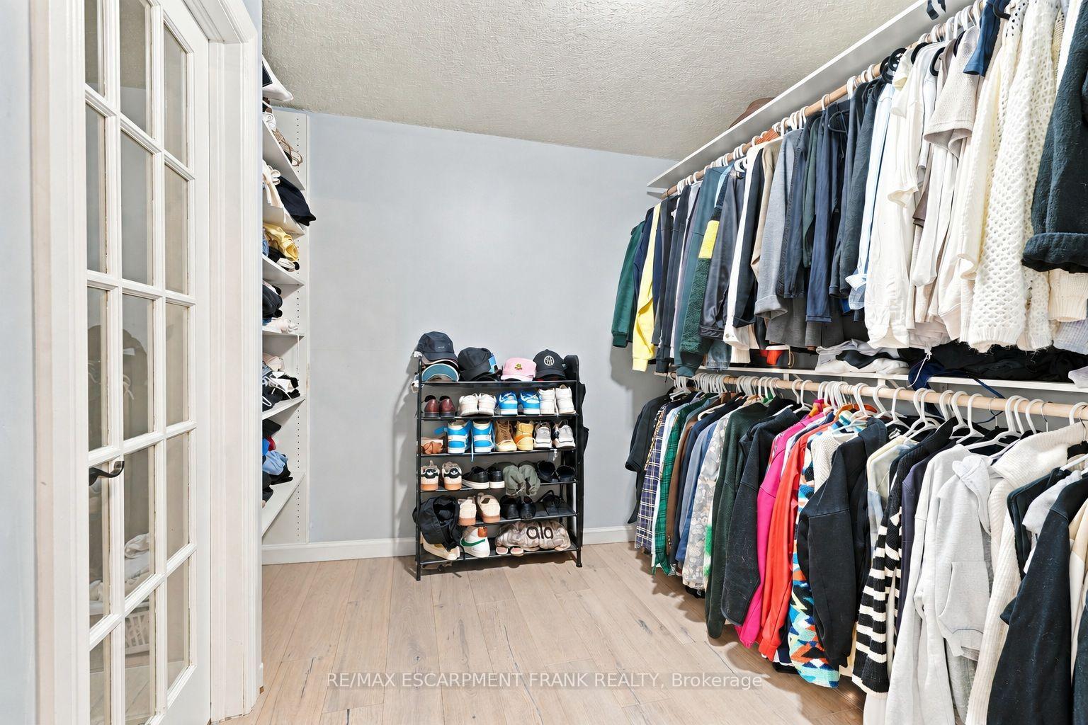 Photo 25 of 110 Old Ancaster Road, Hamilton, Dundas — HOMEH