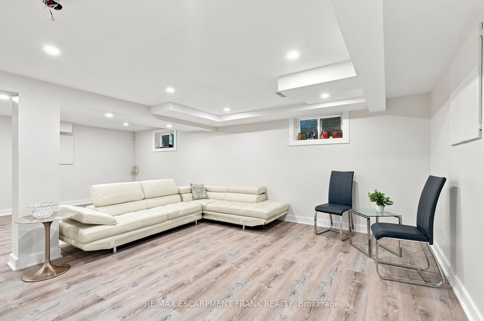 Photo 36 of 110 Old Ancaster Road, Hamilton, Dundas — HOMEH