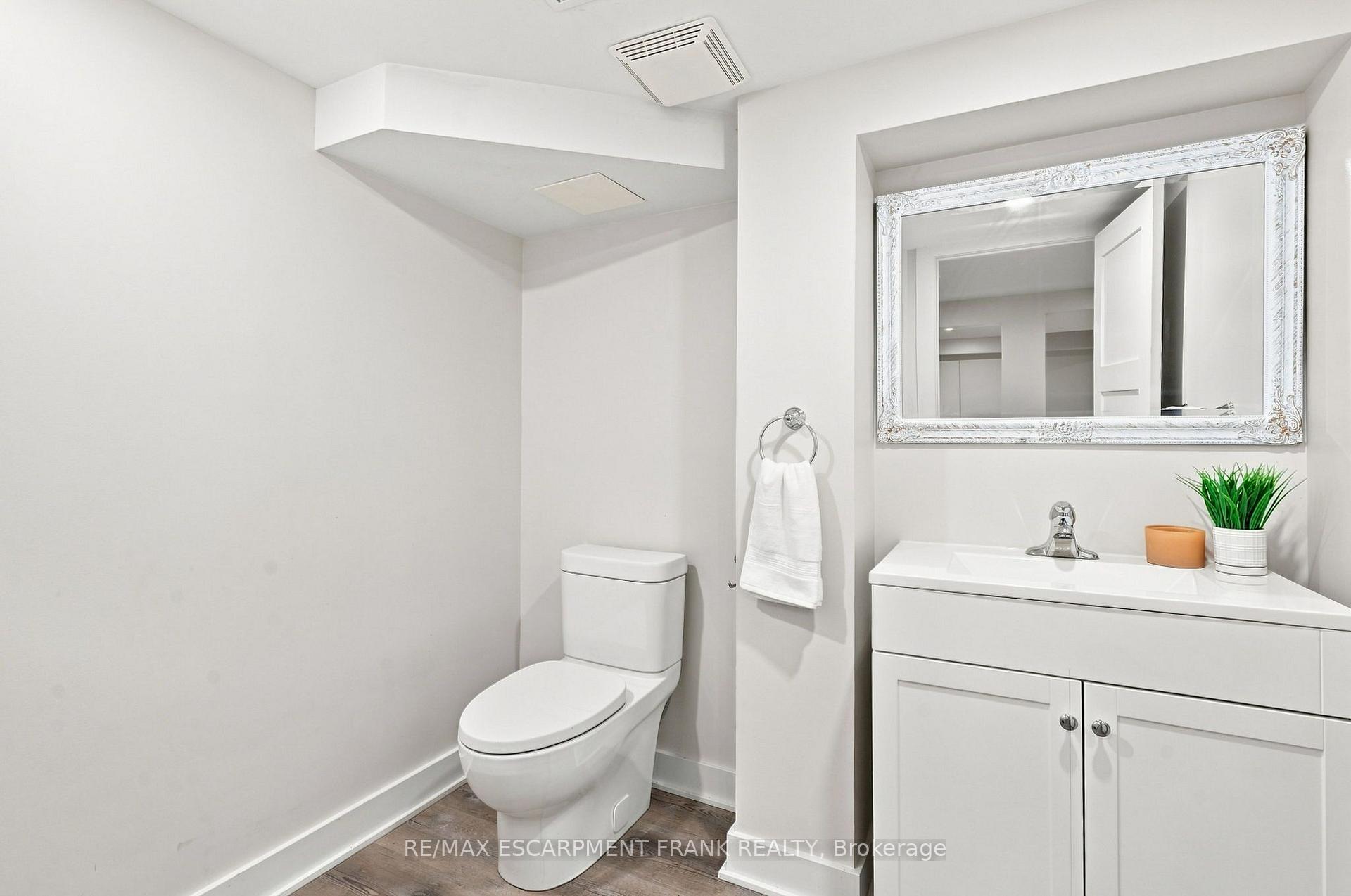Photo 37 of 110 Old Ancaster Road, Hamilton, Dundas — HOMEH
