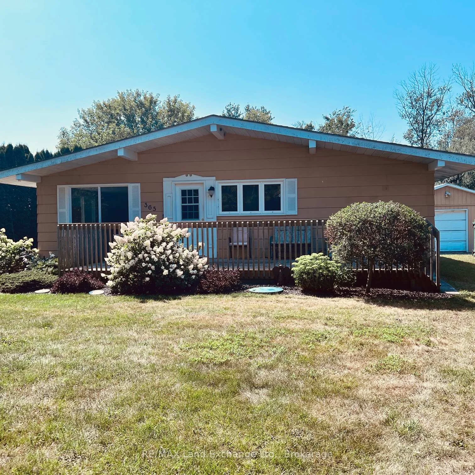 Photo 3 of 365 Lake Range Drive, Huron-Kinloss — HOMEH