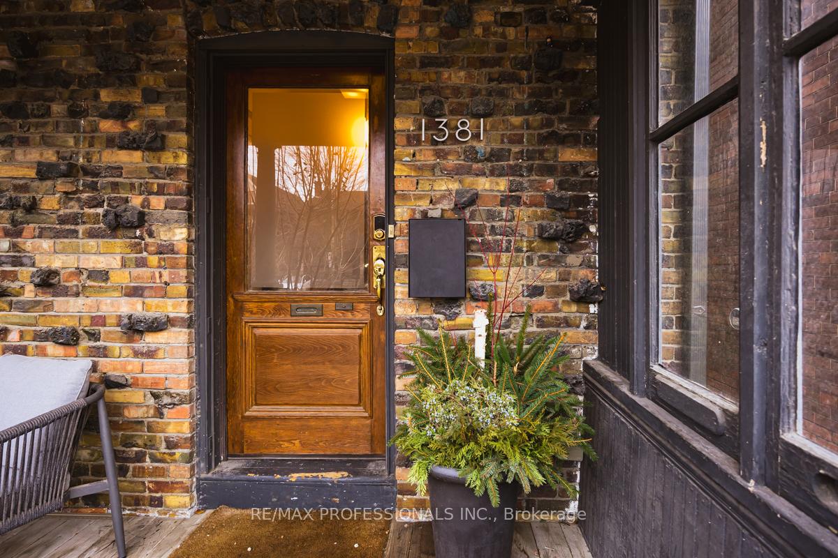 Photo 2 of 1381 Lansdowne Avenue, Toronto, Corso Italia-Davenport — HOMEH