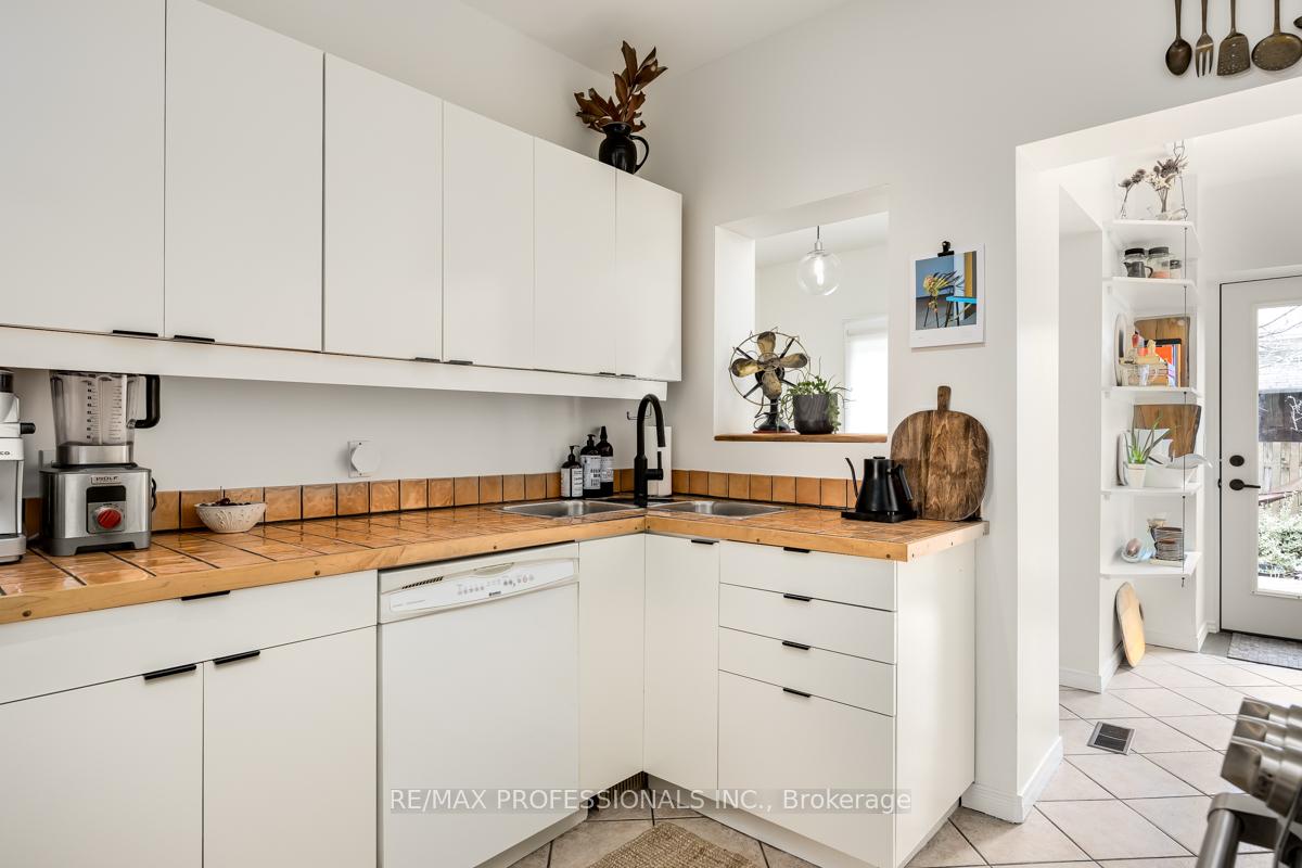 Photo 13 of 1381 Lansdowne Avenue, Toronto, Corso Italia-Davenport — HOMEH