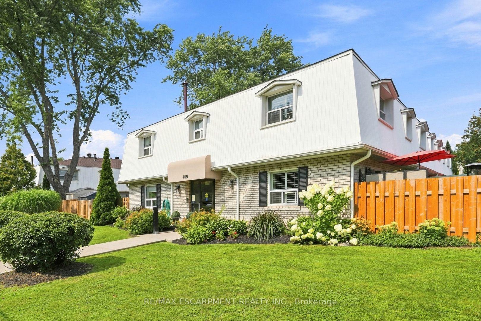 Photo 2 of Unit 6, 469 Claridge Road, Burlington, Roseland — HOMEH