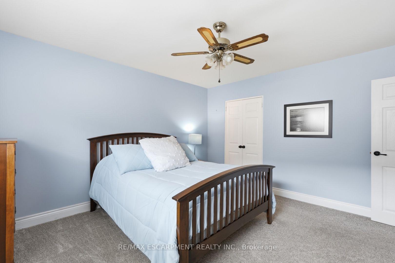 Photo 19 of Unit 6, 469 Claridge Road, Burlington, Roseland — HOMEH