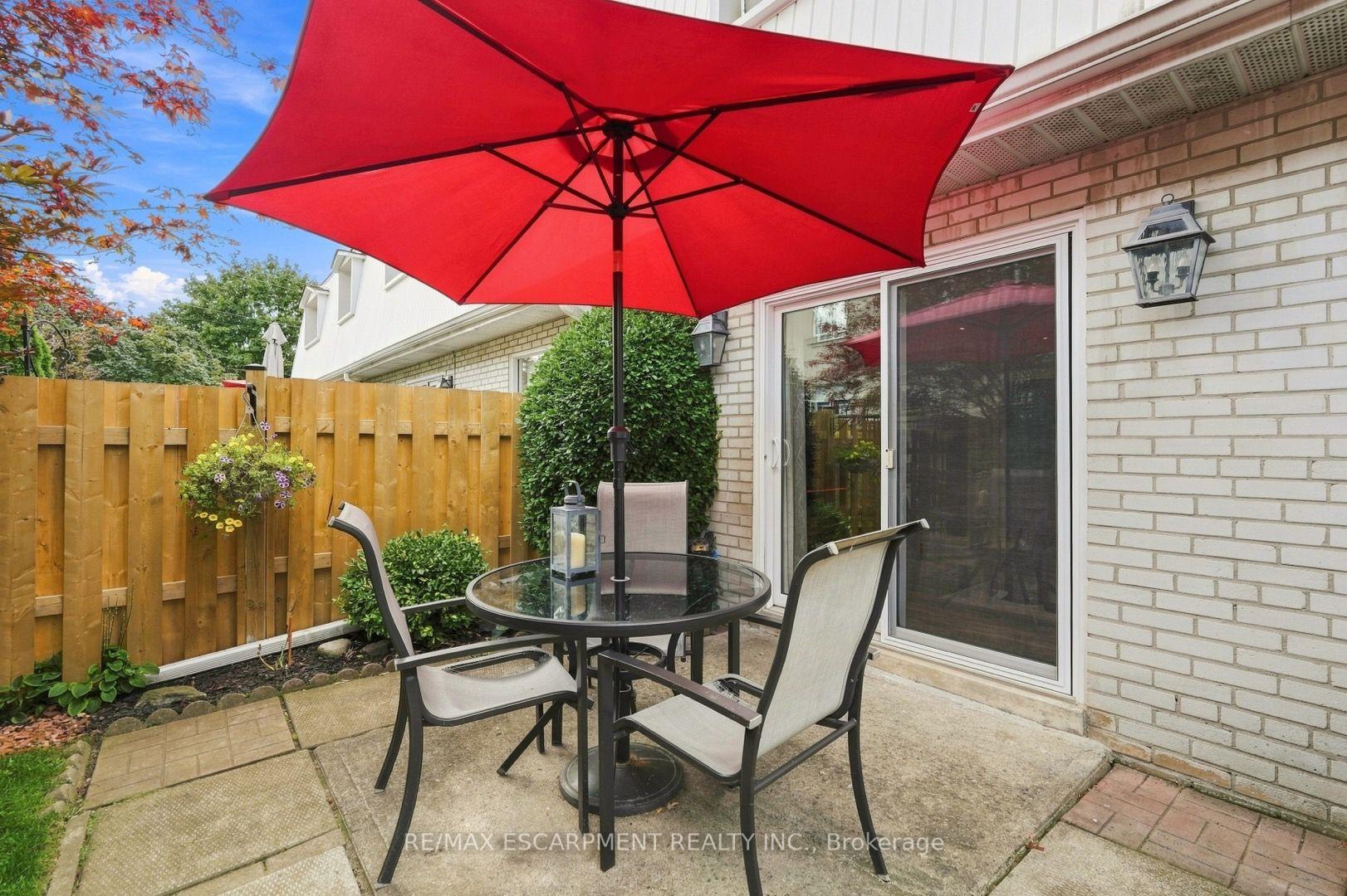 Photo 26 of Unit 6, 469 Claridge Road, Burlington, Roseland — HOMEH