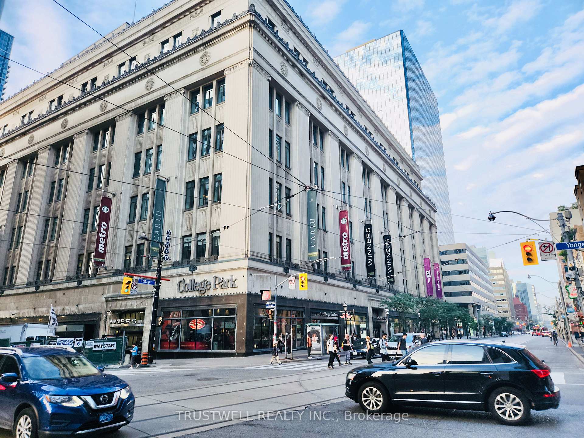 Front of Unit 2601, 38 Grenville Street