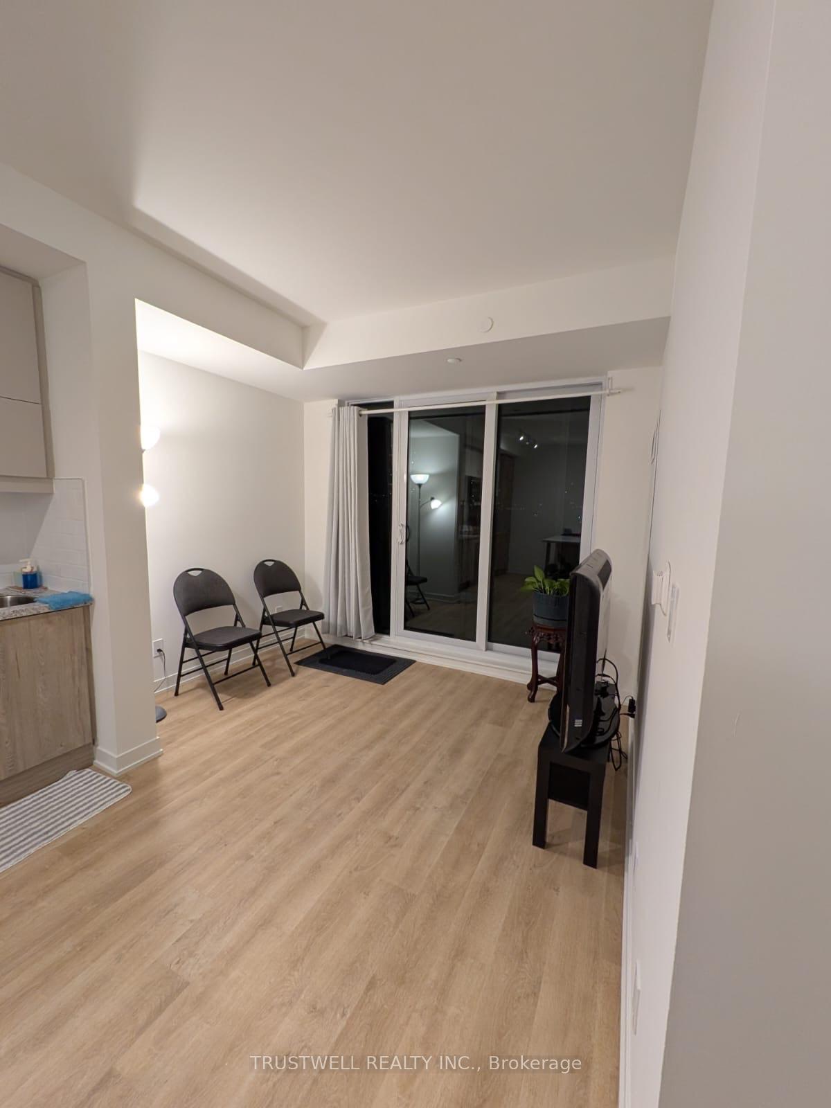 Photo 5 of Unit B605, 292 Verdale Crossing, Markham, Unionville — HOMEH