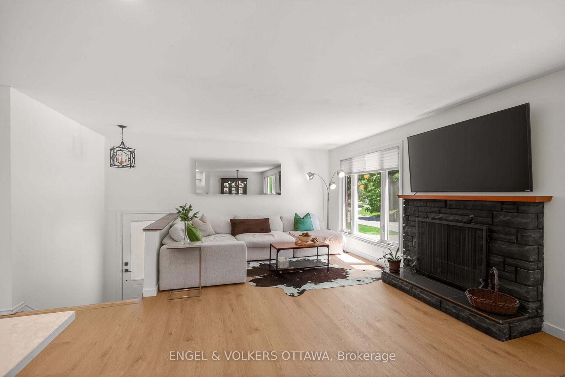 Photo 12 of 2265 Samuel Drive, Ottawa, Elmvale Acres/Urbandale — HOMEH