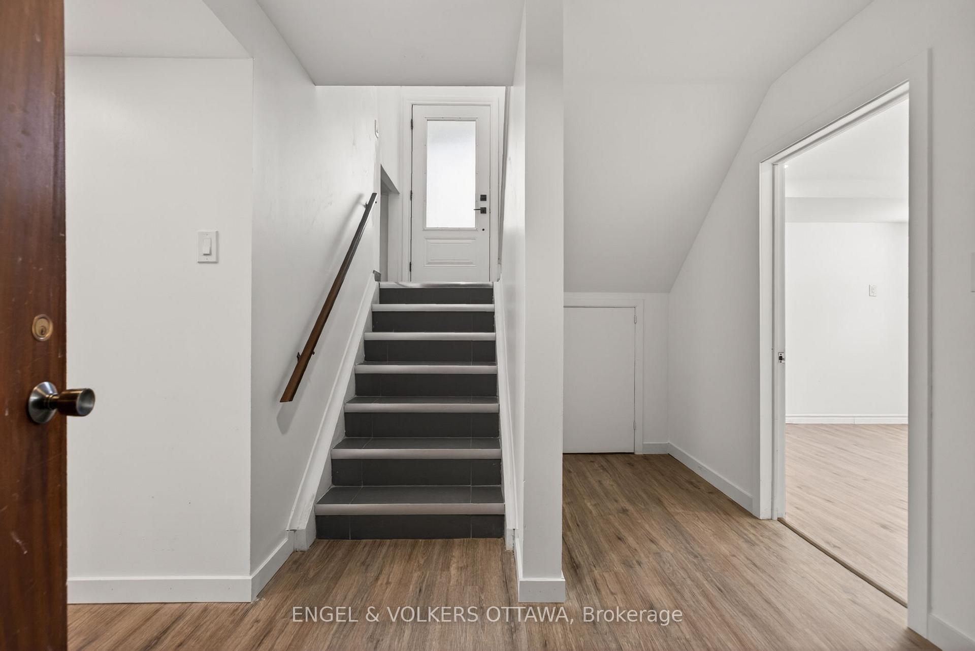 Photo 18 of 2265 Samuel Drive, Ottawa, Elmvale Acres/Urbandale — HOMEH