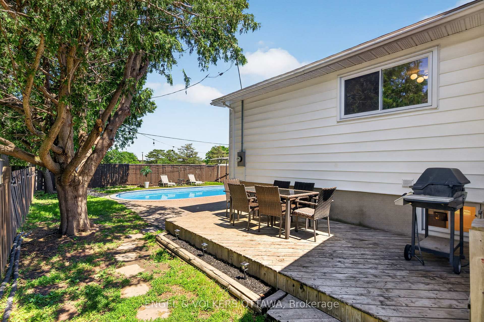 Photo 30 of 2265 Samuel Drive, Ottawa, Elmvale Acres/Urbandale — HOMEH