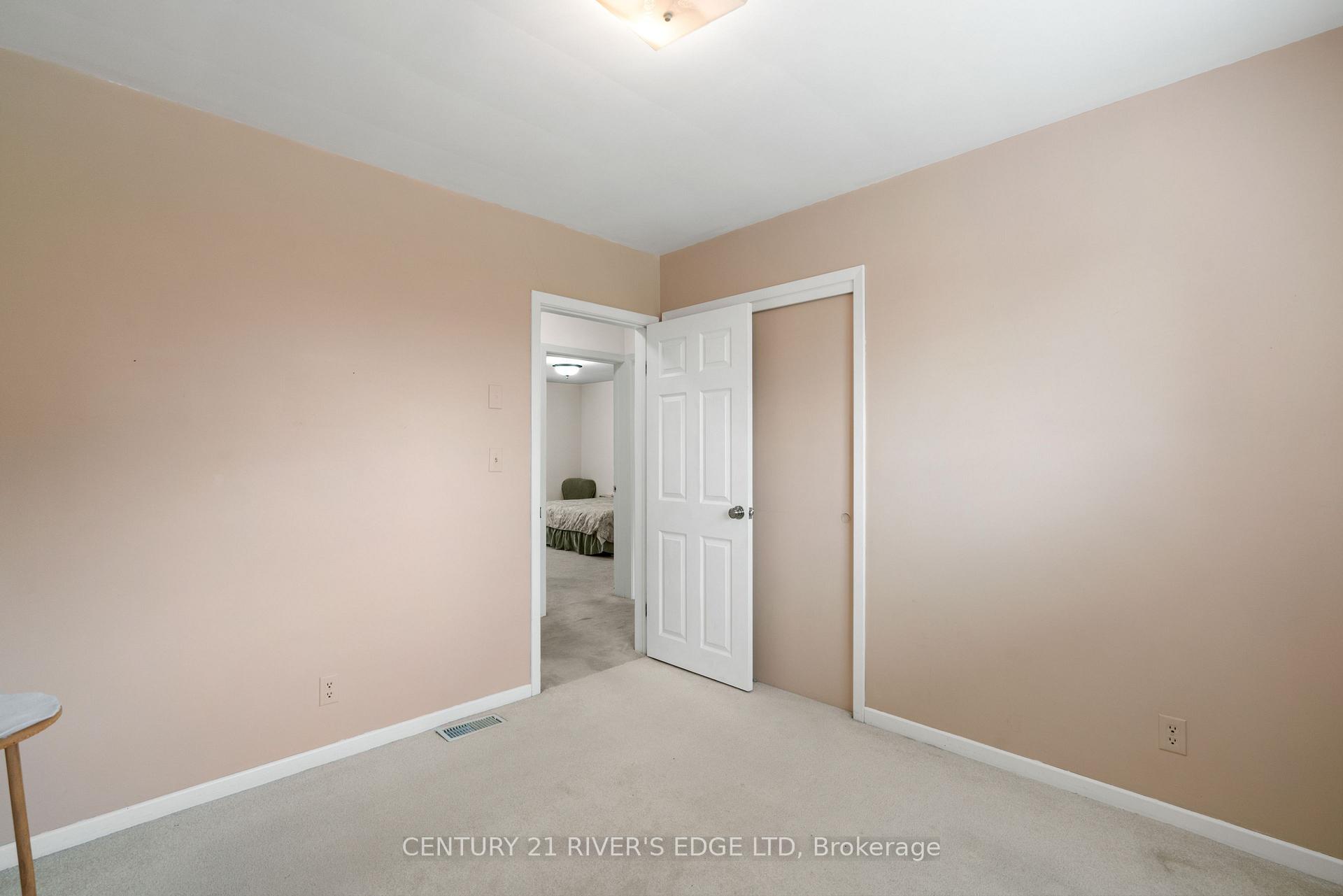 Photo 22 of 1 Hardy Crescent, Brockville, Brockville — HOMEH