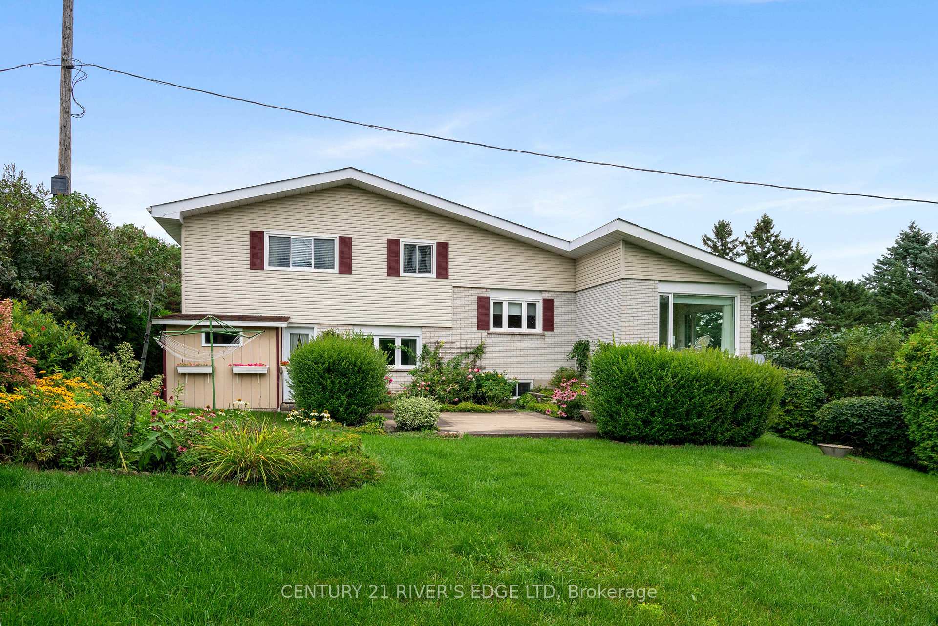 Photo 39 of 1 Hardy Crescent, Brockville, Brockville — HOMEH
