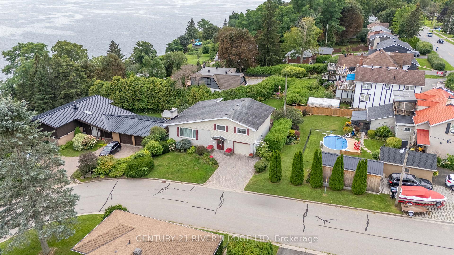 Photo 40 of 1 Hardy Crescent, Brockville, Brockville — HOMEH