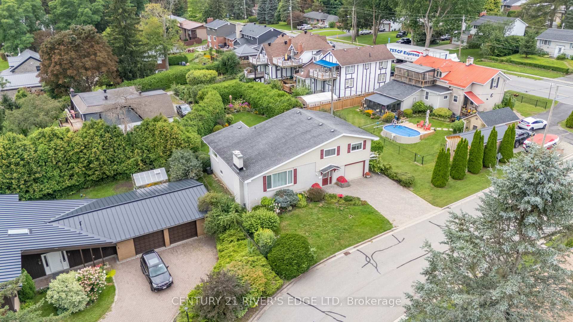 Photo 41 of 1 Hardy Crescent, Brockville, Brockville — HOMEH