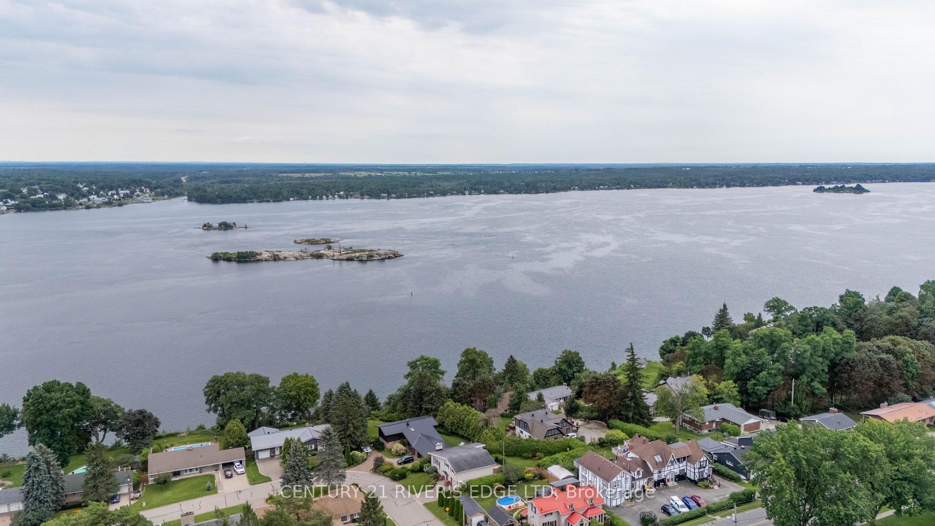Photo 42 of 1 Hardy Crescent, Brockville, Brockville — HOMEH