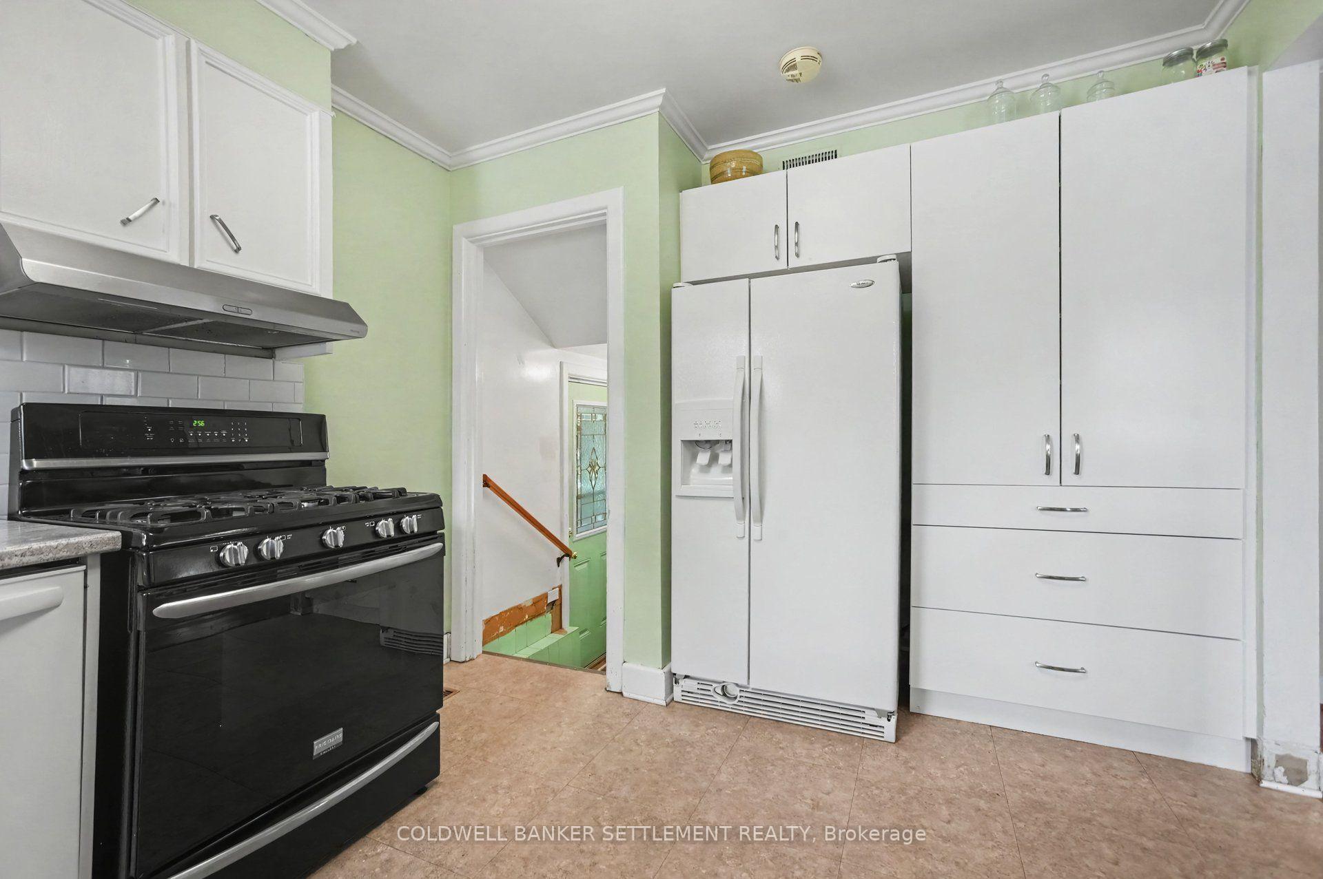 Photo 4 of 25B Haggart Street W, Perth, Perth — HOMEH