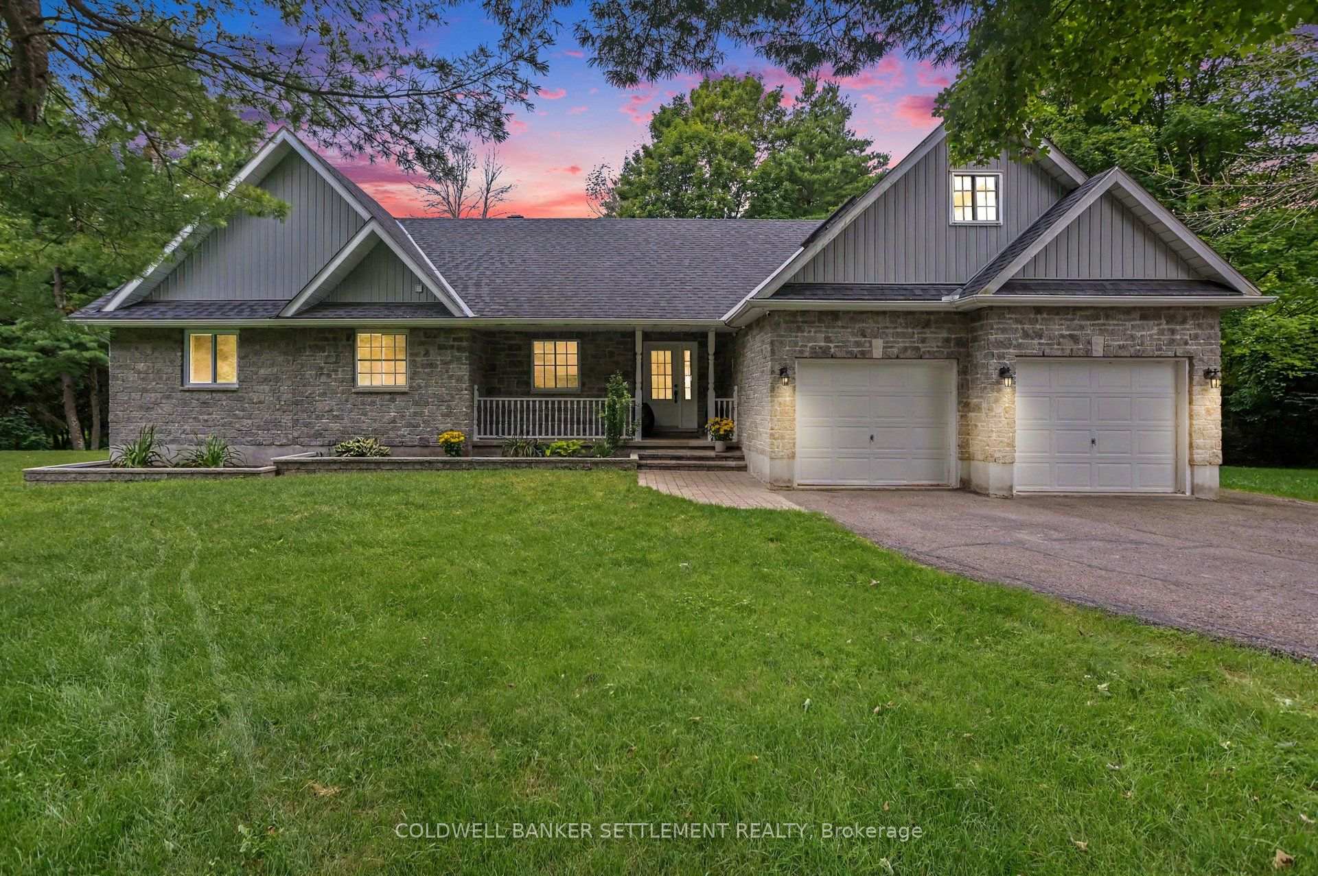 Photo 1 of 135 Barr Place W, Drummond/North Elmsley, Drummond/North Elmsley (North Elmsley) Twp — HOMEH