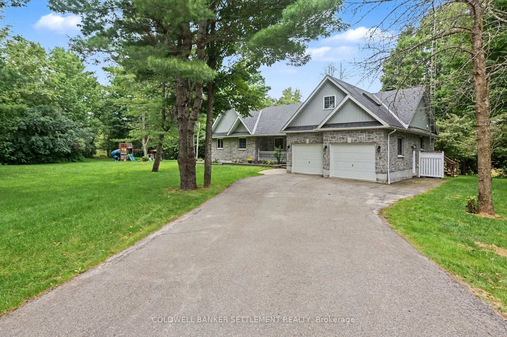 Photo 5 of 135 Barr Place W, Drummond/North Elmsley, Drummond/North Elmsley (North Elmsley) Twp — HOMEH
