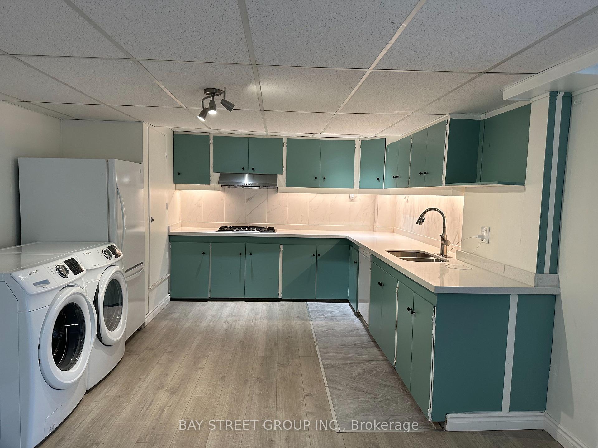 Photo 2 of 460 Chartwell Road, Oakville, Old Oakville — HOMEH