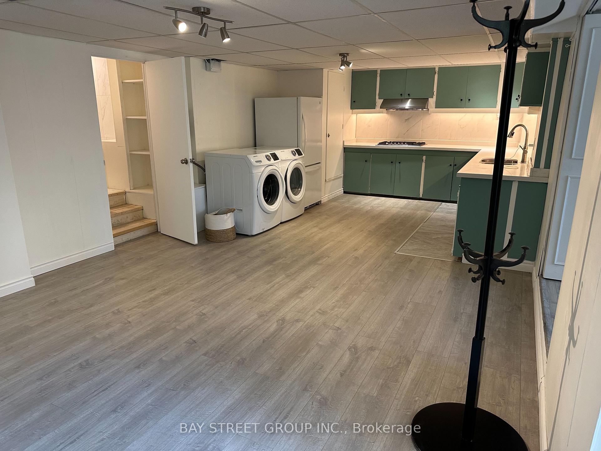 Photo 4 of 460 Chartwell Road, Oakville, Old Oakville — HOMEH