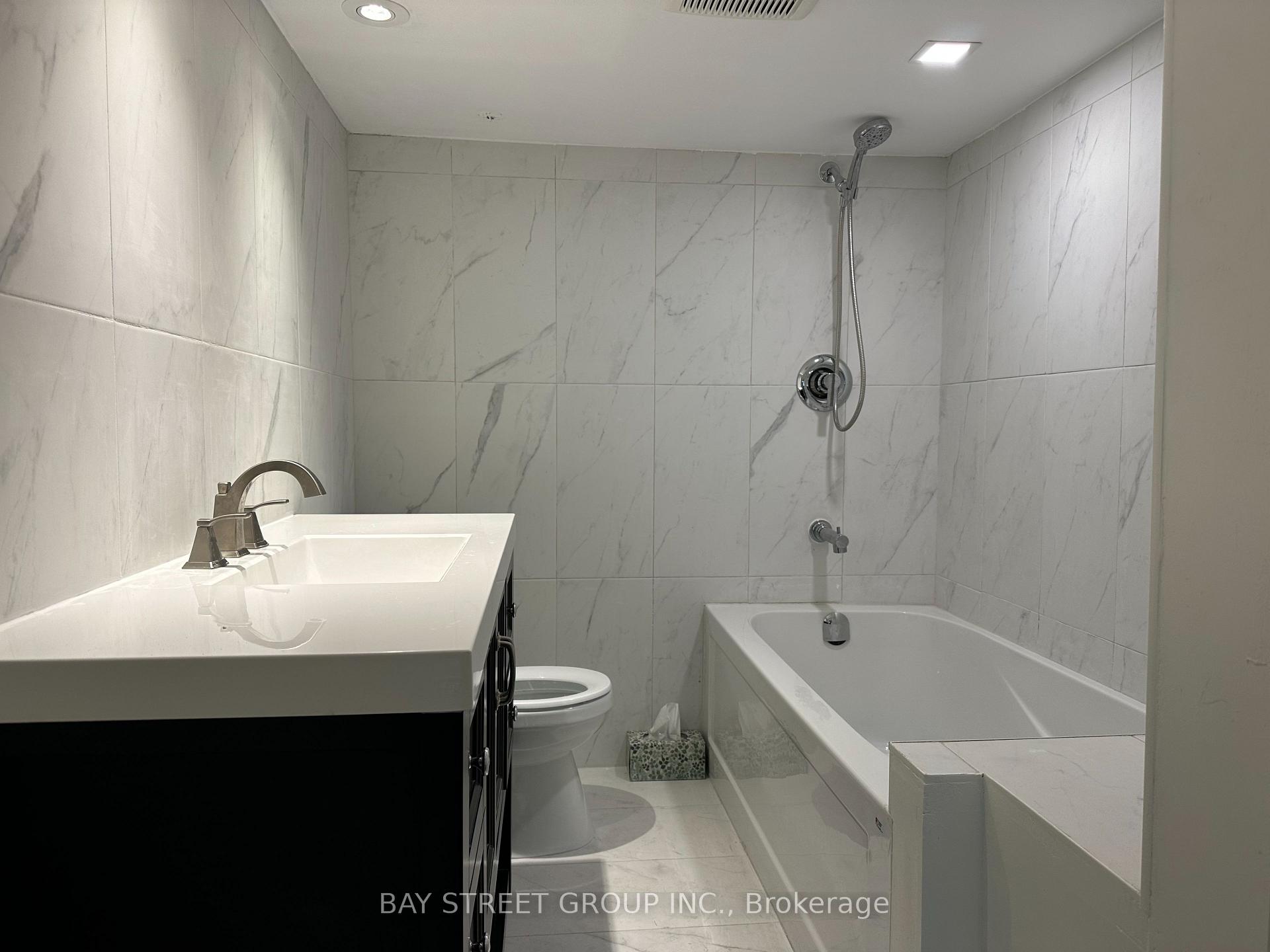 Photo 6 of 460 Chartwell Road, Oakville, Old Oakville — HOMEH