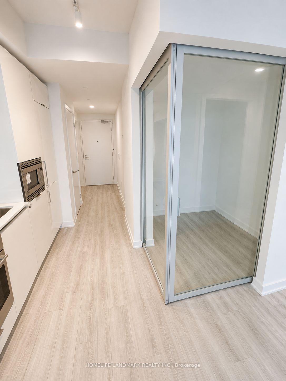 Photo 11 of Unit 2816, 230 Simcoe Street, Toronto, Kensington-Chinatown — HOMEH